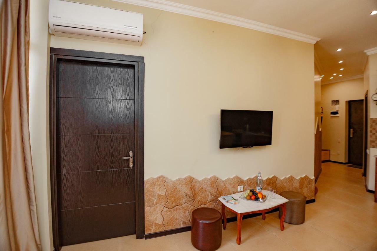 Apartment On Javakhishvili Batumi Exterior foto